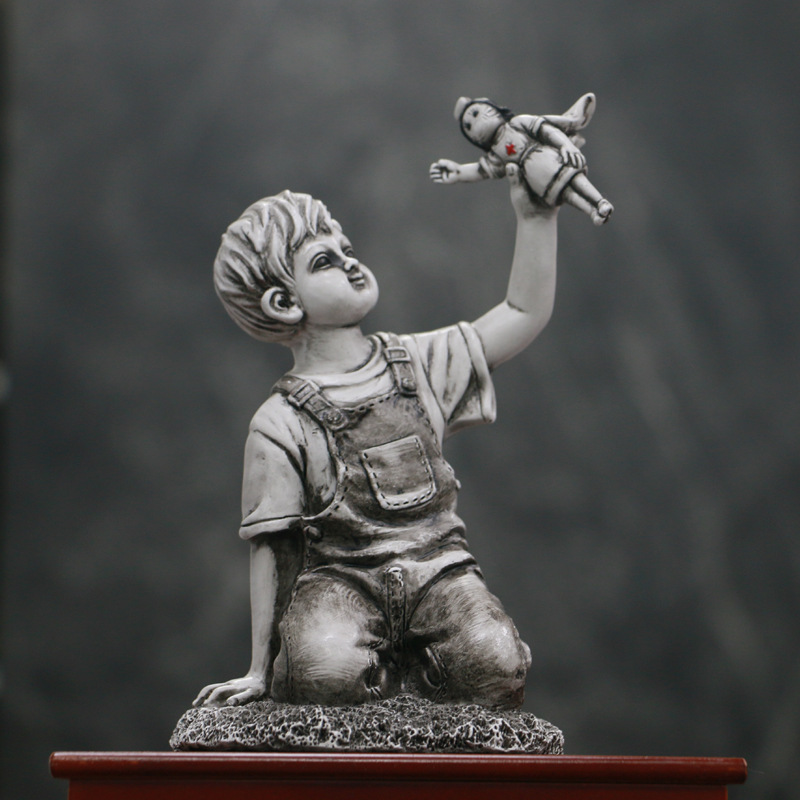 Figura Decorativa de Banksy, A - Resin Art Gift For Anniversary reseña y precio